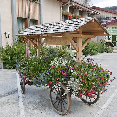 Etoile Des Neiges Piscine Sauna 3*